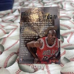 Michael Jordan 1996 Skybox Metal #6 Steel Slammin' (damaged)