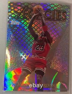 Michael Jordan 1998-99 Topps Legacies Insert Card #L15 Refractor Holo RARE