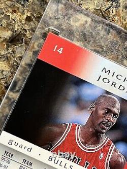 Michael Jordan 2006 Upper Deck NBA Reflections Refractor #14 Bulls Rare Mint SSP