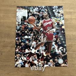 Michael Jordan #23 Signed Autographed 8x10 Photo Chicago Bulls COA Hologram