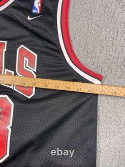 Michael Jordan 23 VTG Chicago Bulls Jersey Mens 2XL Black NBA Basketball Nike