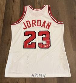 Michael Jordan'92 Bulls Shrug M&N Authentic Jersey 44/L NWT