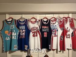 Michael Jordan Authentic Mitchell & Ness Jersey Lot Size 52