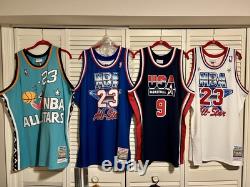 Michael Jordan Authentic Mitchell & Ness Jersey Lot Size 52