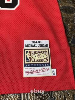 Michael Jordan Authentic Mitchell & Ness Jersey Lot Size 52