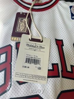 Michael Jordan Authentic Mitchell & Ness Jersey Lot Size 52