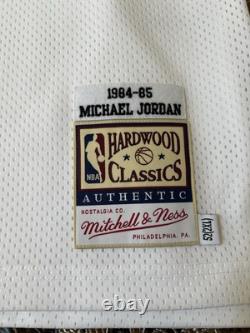 Michael Jordan Authentic Mitchell & Ness Jersey Lot Size 52