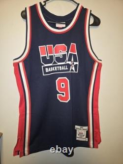 Michael Jordan Authentic Team USA Mitchell and Ness Jersey 1992 Size Large