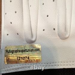 Michael Jordan Autographed Golf Glove Includes COA Michael Jordan Autographed Golf Glove Includes COA