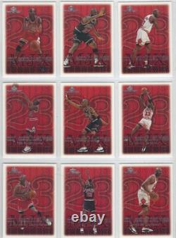 Michael Jordan & CHICAGO BULLS Basketball Card Collection (300 Cards)