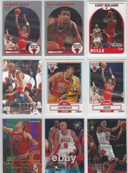 Michael Jordan & CHICAGO BULLS Basketball Card Collection (300 Cards)