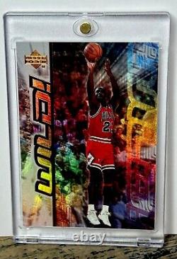 Michael Jordan Card 90's INSERT RAINBOW HOLO FOIL SSP RARE? BULLS JERSEY #23