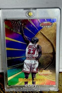 Michael Jordan Card TOPPS 90's INSERT RAINBOW HOLO FOIL RARE? BULLS JERSEY #23