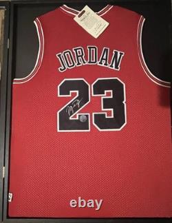 Michael Jordan Chicago Bulls #23 Signed Framed Basketball Jersey Autograph