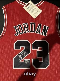 Michael Jordan Chicago Bulls #23 Signed Framed Basketball Jersey Autograph