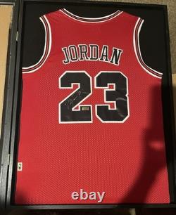 Michael Jordan Chicago Bulls #23 Signed Framed Basketball Jersey Autograph