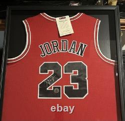 Michael Jordan Chicago Bulls #23 Signed Framed Basketball Jersey Autograph