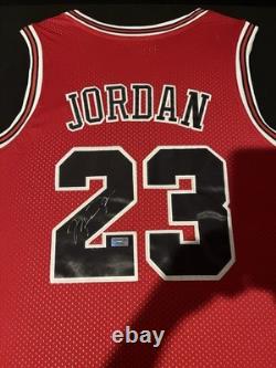 Michael Jordan Chicago Bulls #23 Signed Framed Basketball Jersey Autograph