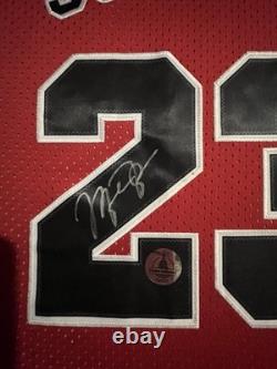 Michael Jordan Chicago Bulls #23 Signed Framed Basketball Jersey Autograph