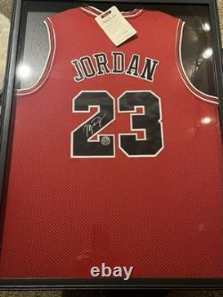 Michael Jordan Chicago Bulls #23 Signed Framed Basketball Jersey Autograph
