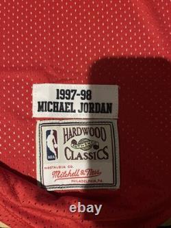 Michael Jordan Chicago Bulls #23 Signed Framed Basketball Jersey Autograph
