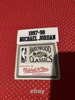 Michael Jordan Chicago Bulls #23 Signed Framed Basketball Jersey Autograph