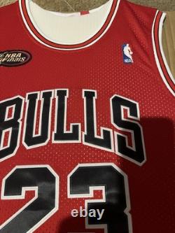Michael Jordan Chicago Bulls #23 Signed Framed Basketball Jersey Autograph