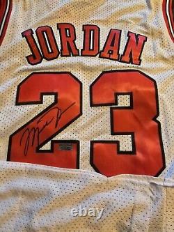 Michael Jordan Chicago Bulls #23 Signed White Home Jersey Hologram Validation