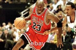 Michael Jordan Chicago Bulls 97-98 NBA FINALS Jersey Mitchell & Ness, Size 40 M