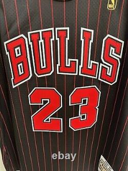 Michael Jordan Chicago Bulls Authentic Mitchell & Ness 1996-97 Jersey