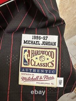 Michael Jordan Chicago Bulls Authentic Mitchell & Ness 1996-97 Jersey