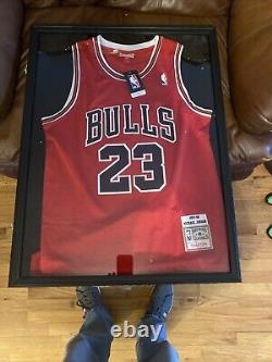 Michael Jordan Chicago Bulls Jersey #23 Mitchell & Ness Hardwood Classic (Med)