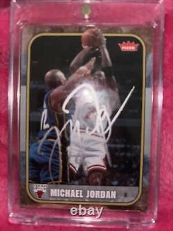 Michael Jordan Hand Signed Authentication Verification In Back Of Card