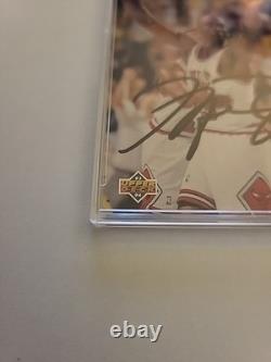 Michael Jordan Hand-Signed Autograph 1993-94 UD NBA Finals Highlights #201 WithCOA