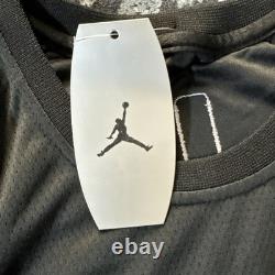 Michael Jordan MVP Medium Swingman Chicago Bulls Black Jersey size 44
