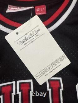 Michael Jordan Mitchell Ness 97-98 Finals Bulls NEW Hardwood Classics L