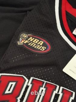 Michael Jordan Mitchell Ness 97-98 Finals Bulls NEW Hardwood Classics L