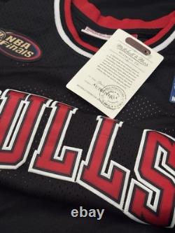 Michael Jordan Mitchell Ness 97-98 Finals Bulls NEW Hardwood Classics L