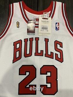 Michael Jordan Mitchell & Ness NBA Authentic Jersey XXL Size 52 Chicago Bulls 95