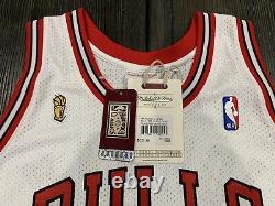 Michael Jordan Mitchell & Ness NBA Authentic Jersey XXL Size 52 Chicago Bulls 95