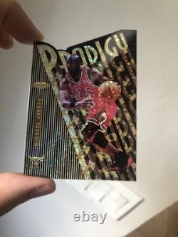 Michael Jordan Prodigy Gold Sparkle Basketball Card
