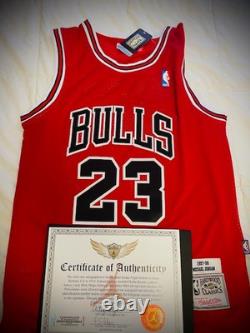 Michael Jordan Signed Chicago BULLS Jersey #23 Autograph Red Auto COA HOLO