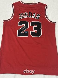 Michael Jordan Signed Chicago Bulls NBA Basketball Jersey with COA