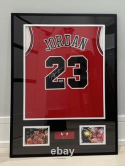 Michael Jordan Signed Framed Jersey Authenticated Chicago Bulls