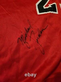 Michael Jordan Signed Jersey Chicago Bulls Unauthenticated Storage Cleanout Find