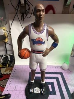 Michael Jordan Tune Squad (Space Jam) 20'' Statue