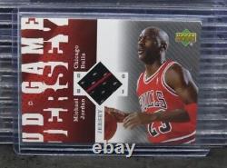 Michael Jordan UD Game Used Jersey Relic Card Upper Deck #GJ-MJ Bulls READ DESCR