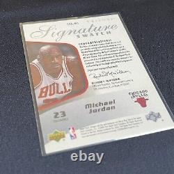 Michael Jordan Upper Deck Trilogy Signature Swatch 2005 Facsimile Autograph