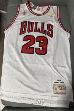 Michael Jordan White Chicago Bulls Mitchell & Ness Hardwood classic 1997-1998