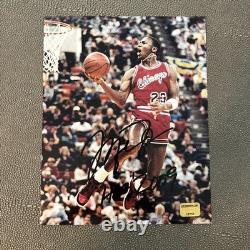 Michael Jordan autographed 8x10 Matte Photo with COA And HOF Inscription Chicago